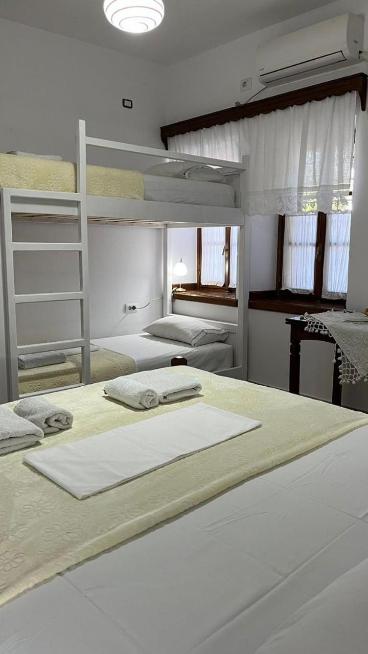 Cico Hostel &Private Room Gjirokastër Exterior foto